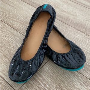 Tieks Obsidian Black Patent sz 7
